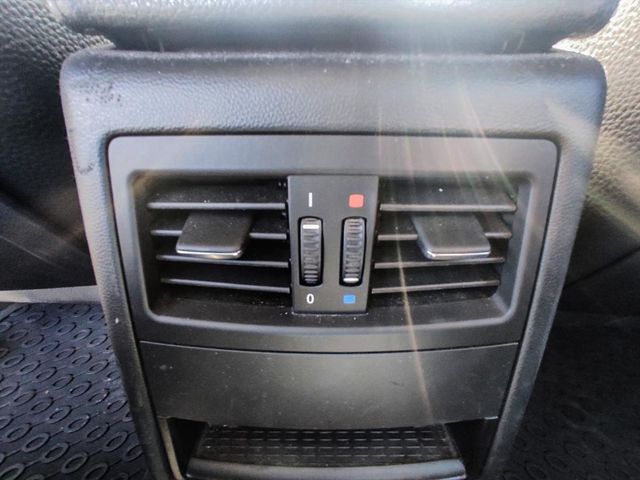 BMW 323I  第17張相片