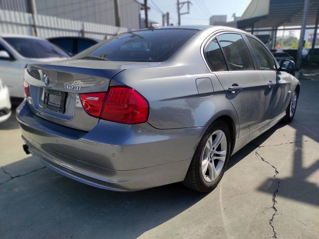BMW 323I  第20張相片