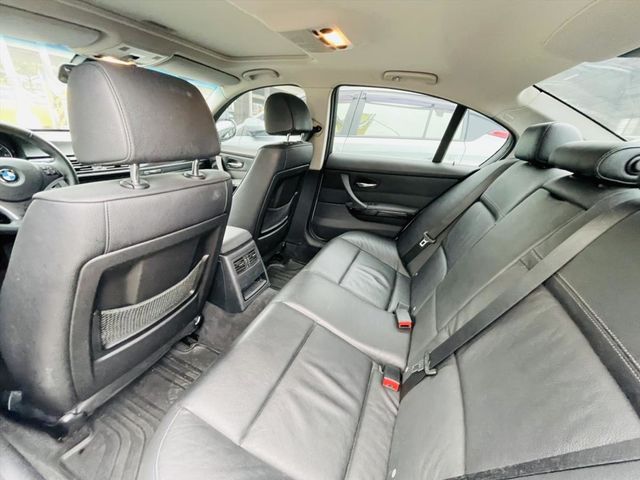 BMW 320  第4張相片