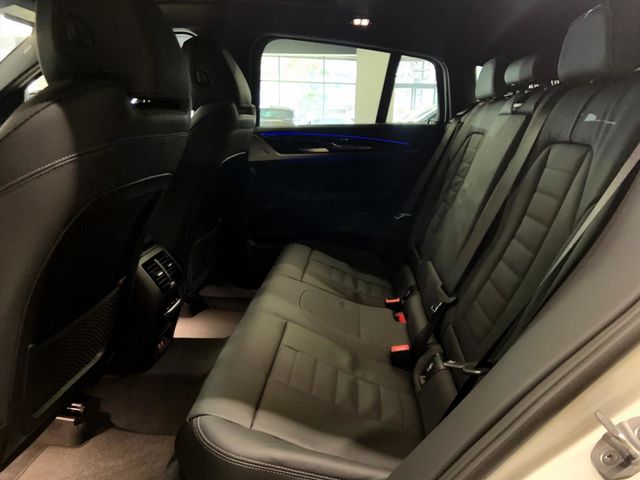 外面沒車 先強先贏 全新車 X4 5AT  第7張相片