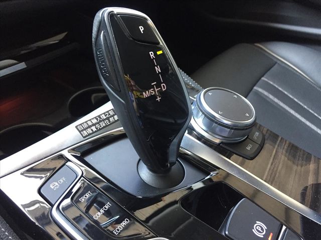 總代理 520i Luxury Lin  第16張相片