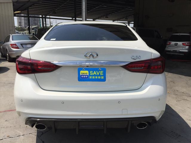 一手車 實車實價 Q50 2.0t  第3張相片