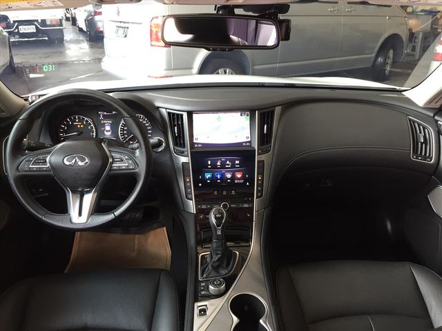 一手車 實車實價 Q50 2.0t  第9張相片