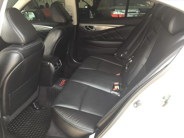 一手車 實車實價 Q50 2.0t  第11張相片