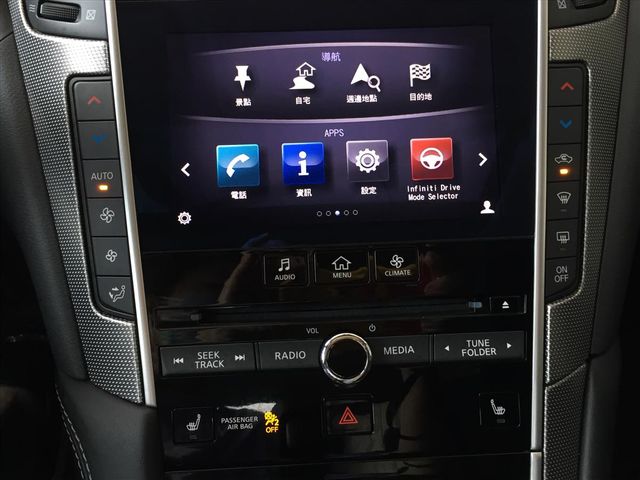 一手車 實車實價 Q50 2.0t  第22張相片