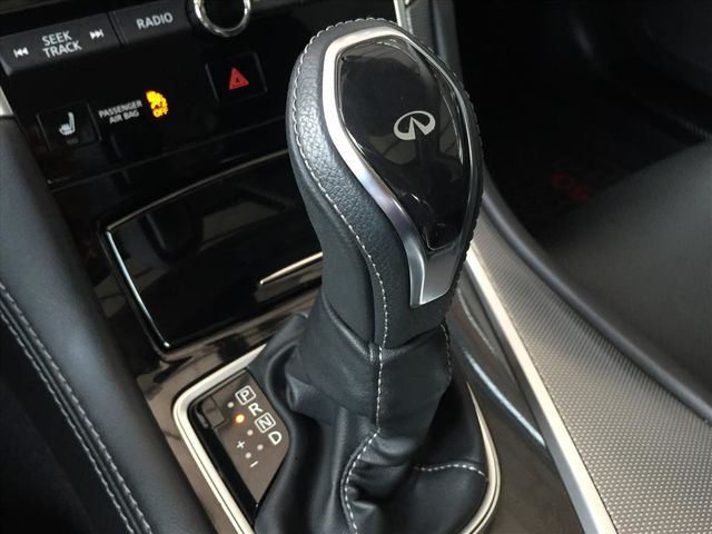 一手車 實車實價 Q50 2.0t  第23張相片