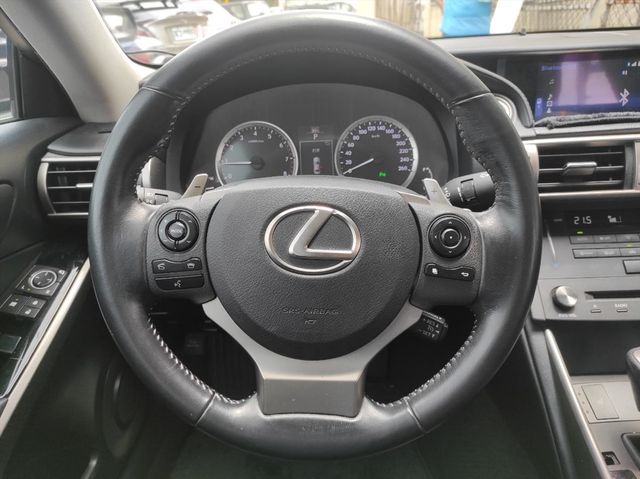 LEXUS IS200T  第23張相片