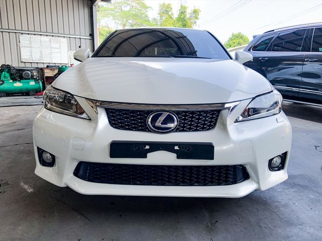 LEXUS CT200H  第2張相片