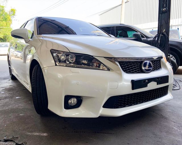 LEXUS CT200H  第3張相片
