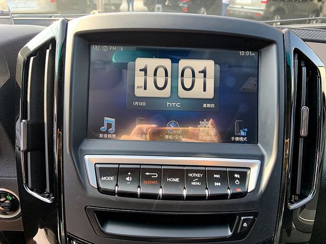 LUXGEN U6  第17張相片