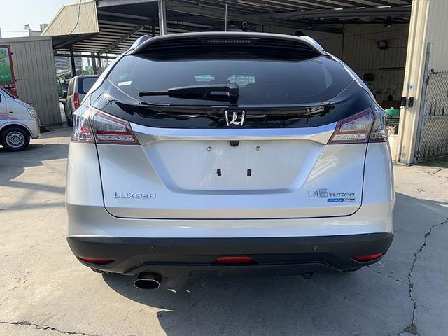 LUXGEN U6  第24張相片