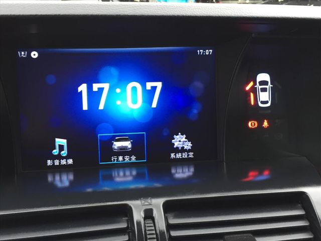 CP值超高 7人座休旅車  第12張相片