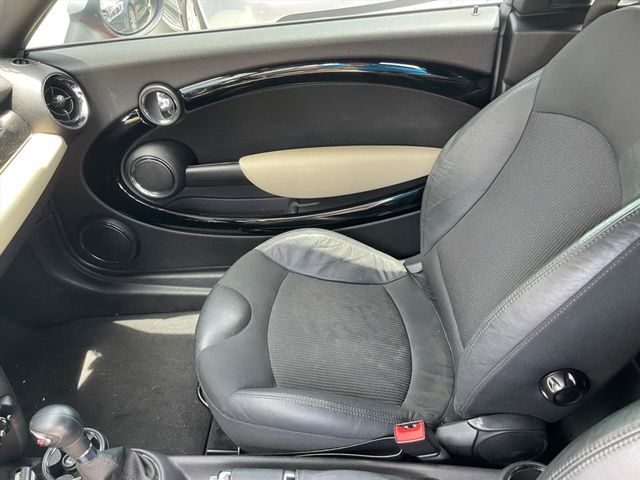 Cooper S R58 一手女用車  第15張相片