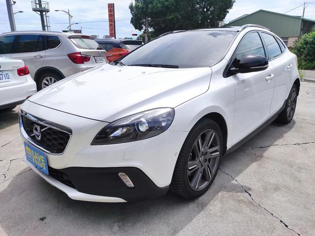 ACC自動跟車 全景天窗 導航 自動停車  第3張相片