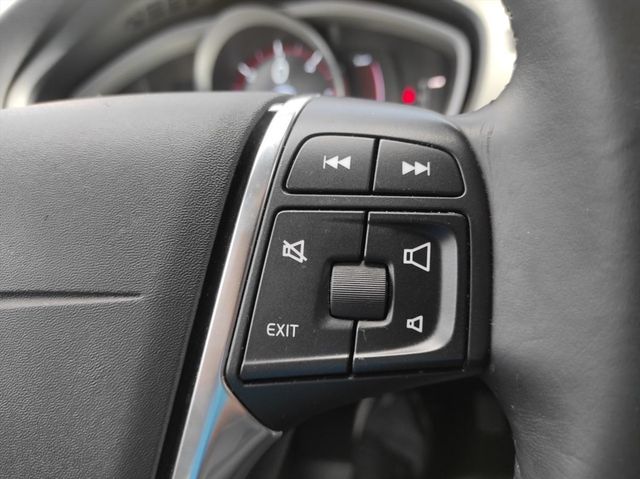 ACC自動跟車 全景天窗 導航 自動停車  第8張相片