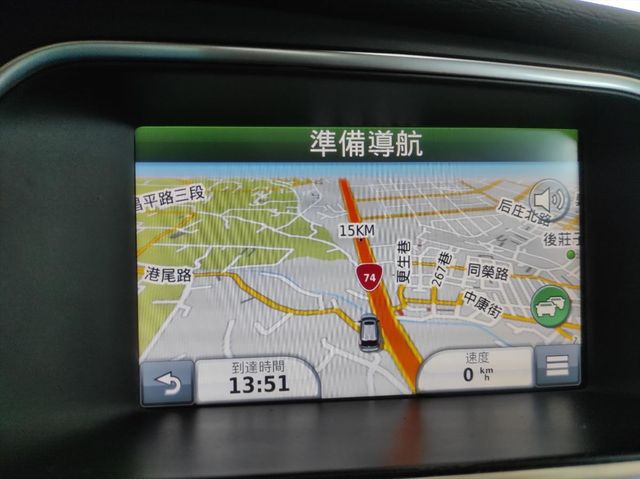 ACC自動跟車 全景天窗 導航 自動停車  第11張相片