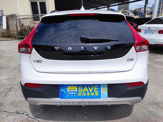 ACC自動跟車 全景天窗 導航 自動停車  第27張相片