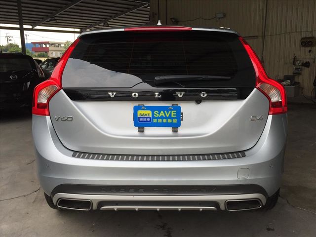 柴油旅行車 V60 D4  第3張相片