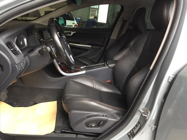 柴油旅行車 V60 D4  第10張相片