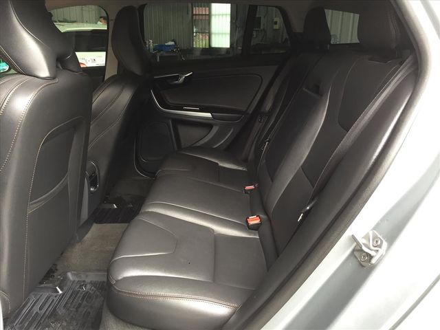 柴油旅行車 V60 D4  第11張相片