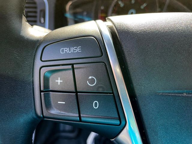 VOLVO V60  第9張相片