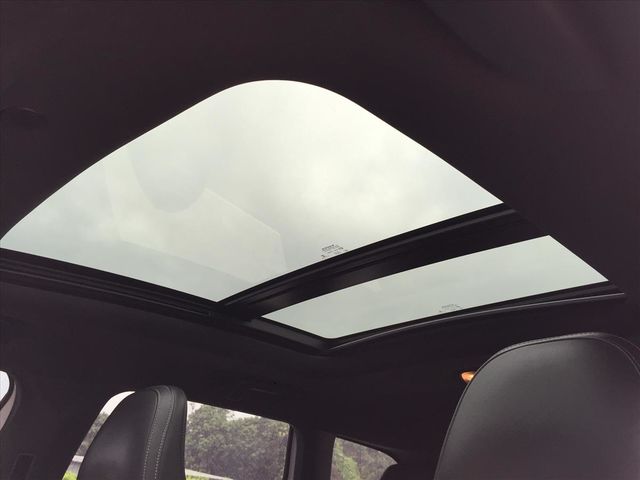 2015年領牌 R-Design套件  第5張相片