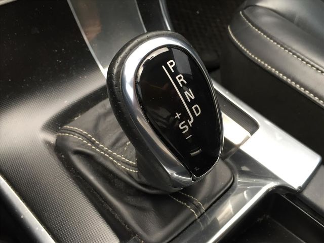 2015年領牌 R-Design套件  第16張相片