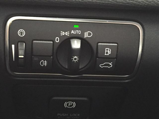 2015年領牌 R-Design套件  第17張相片