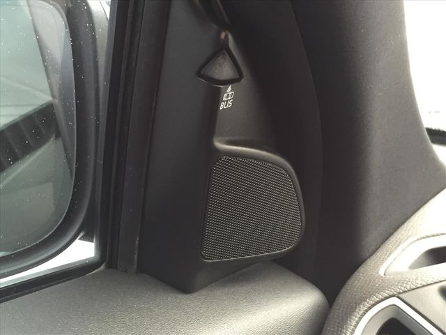 2015年領牌 R-Design套件  第19張相片