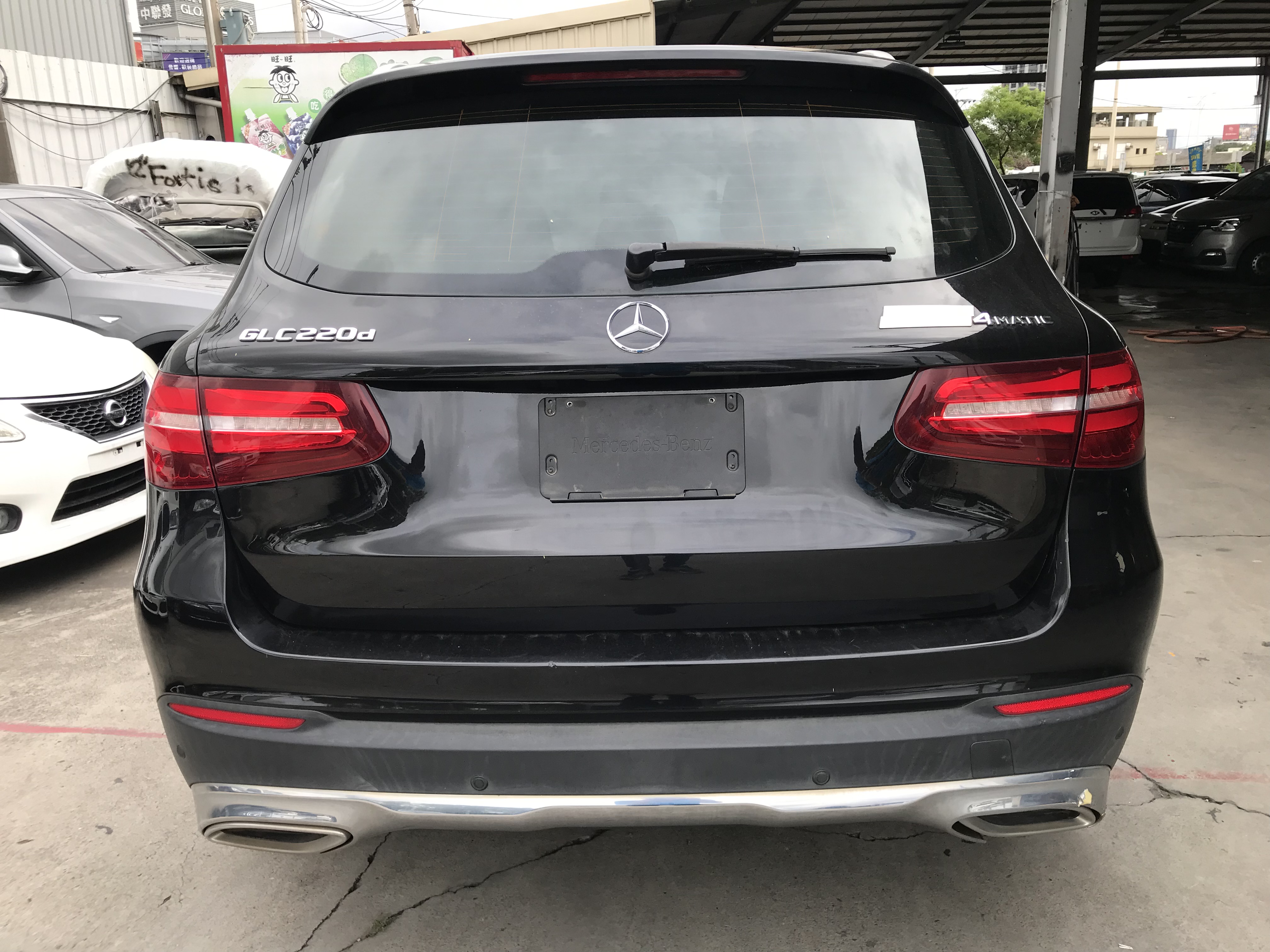 2017年 賓士 GLC220D 4MATIC 實跑5萬  第2張相片