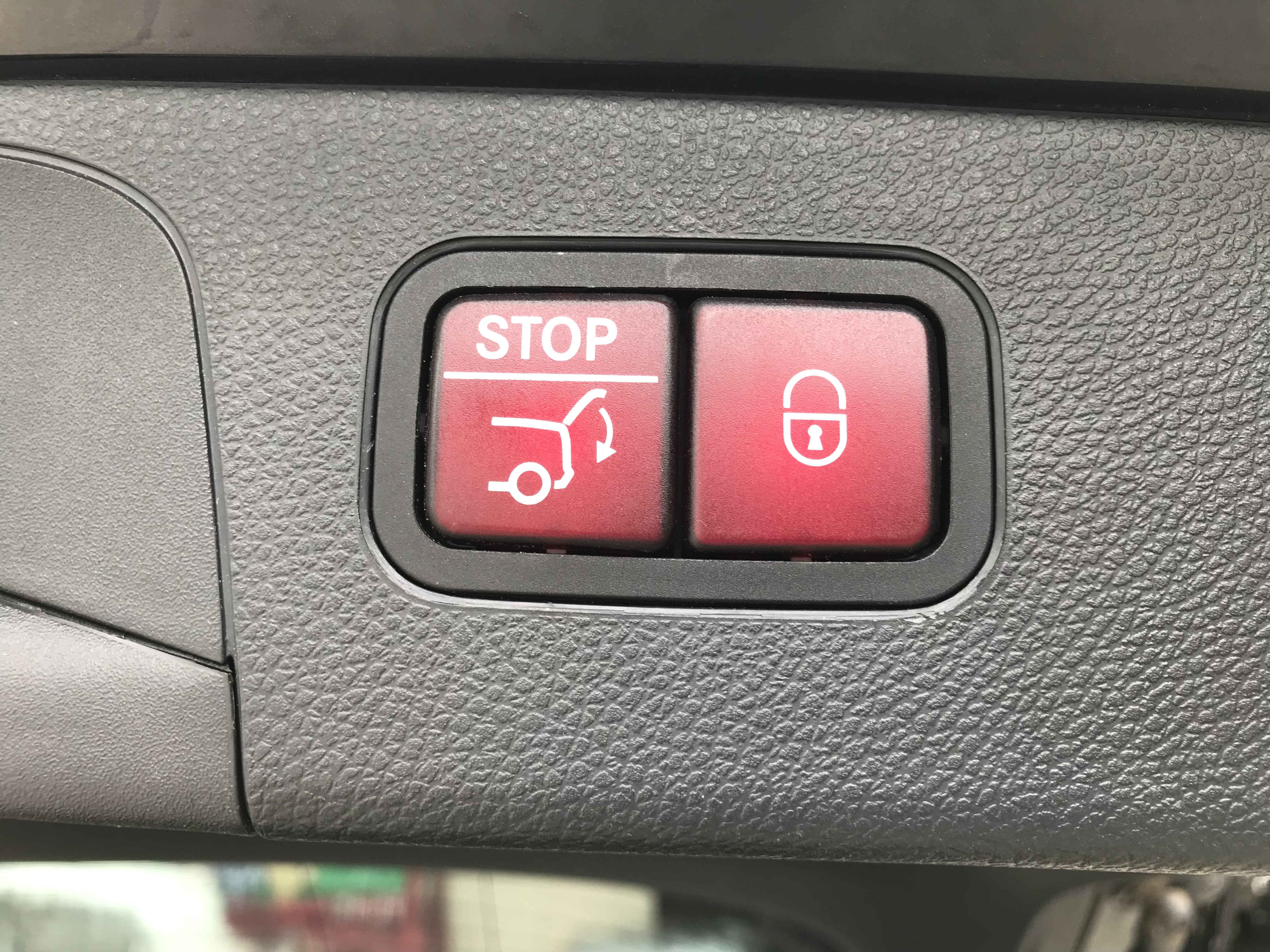 2017年 賓士 GLC220D 4MATIC 實跑5萬  第8張相片