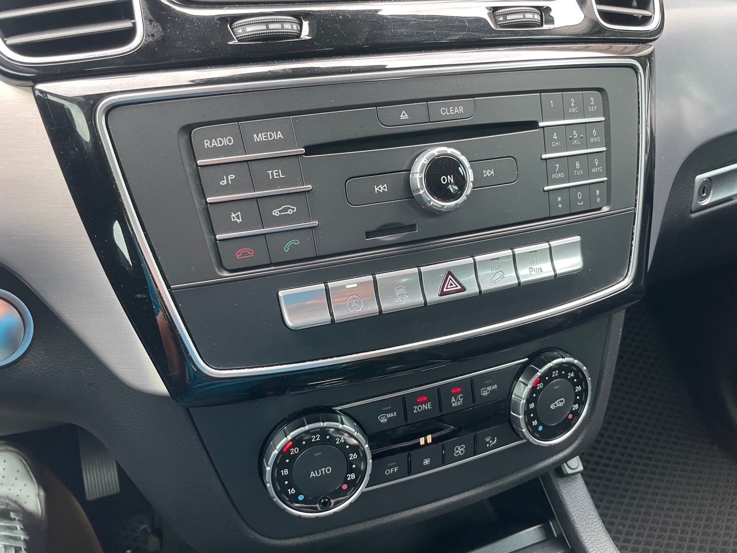 GLE250D 柴油 摸門 環景 電尾門   第8張相片
