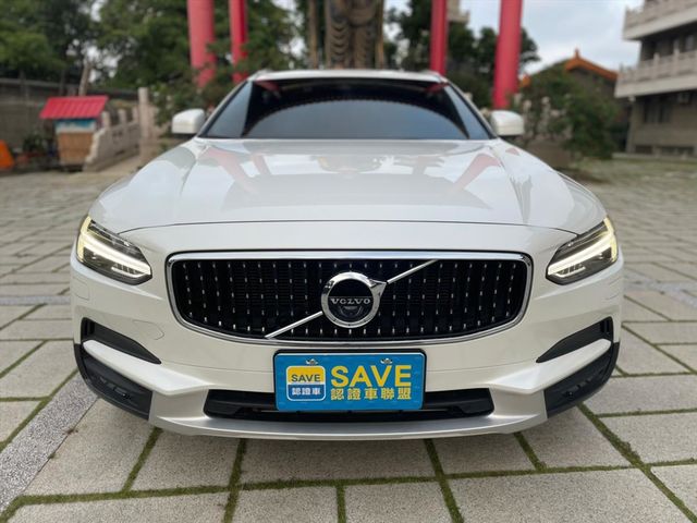 V90 T6CC 320P馬力 半自駕  第2張相片