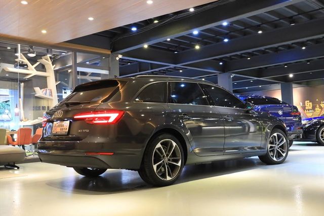 Audi A4 Avant 1.4L  第3張相片