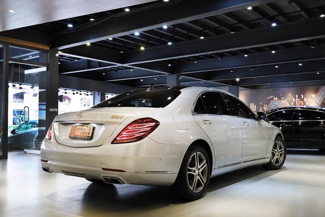 賓士 S-Class Sedan 3.0  第14張相片