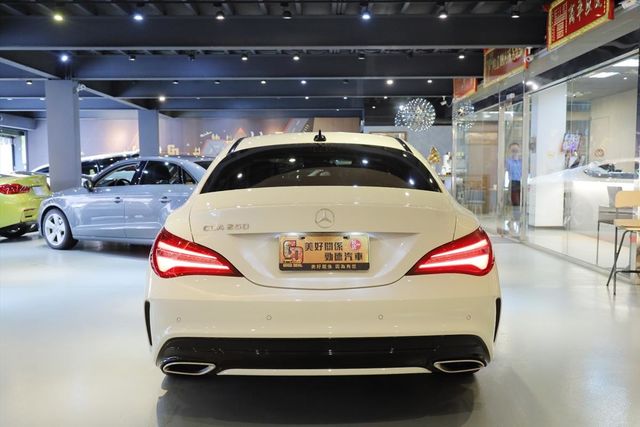 美好關係 17年式 CLA250 AMG  第6張相片