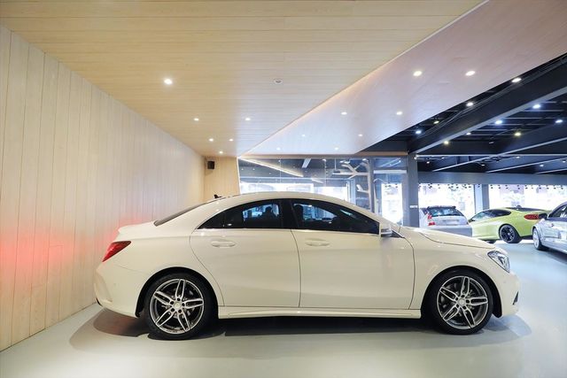 美好關係 17年式 CLA250 AMG  第16張相片