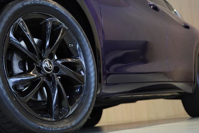 美好關係17年Infiniti Q30  第6張相片