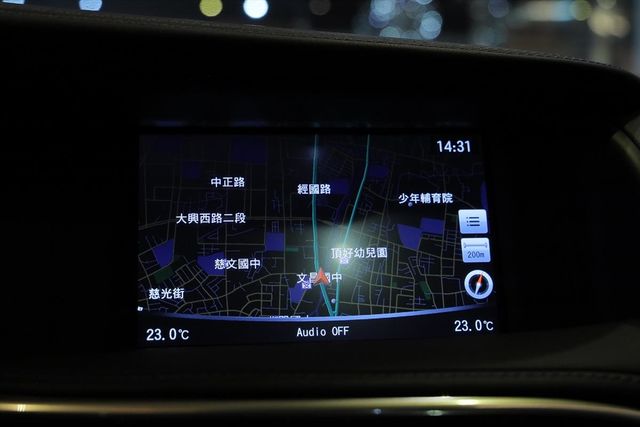 美好關係17年Infiniti Q30  第9張相片
