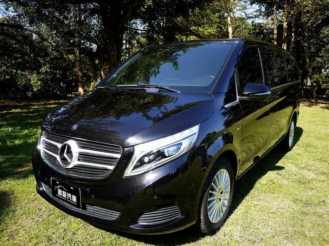 Мерседес бенц v250d