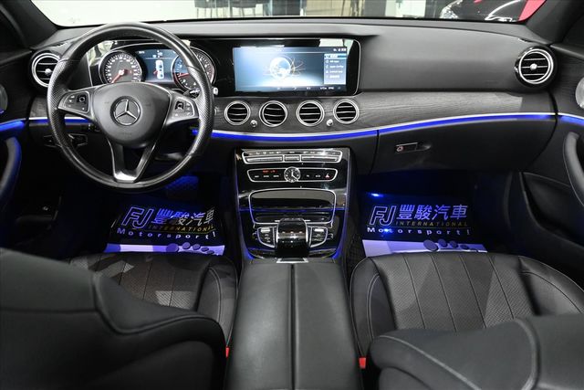 BENZ E300  第6張相片