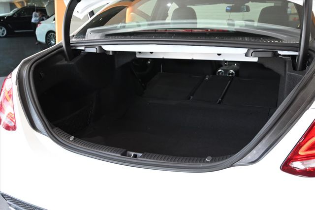 BENZ C300  第9張相片