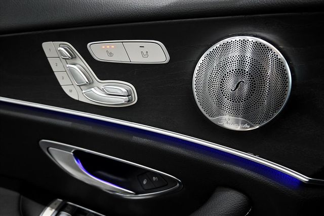 BENZ E300  第20張相片