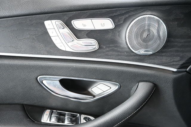 豐駿三峽17賓士E300AMG62110  第16張相片