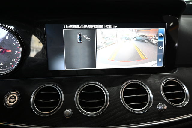 豐駿三峽17賓士E300AMG62110  第18張相片