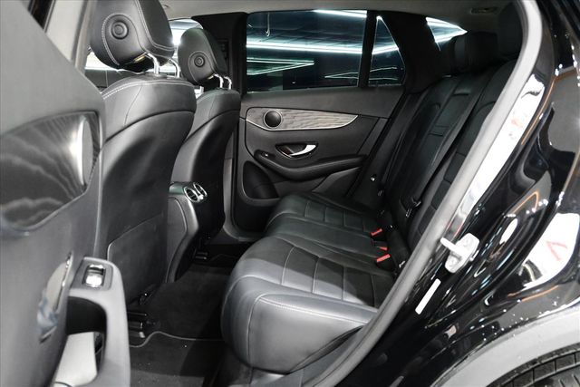 BENZ GLC300  第13張相片