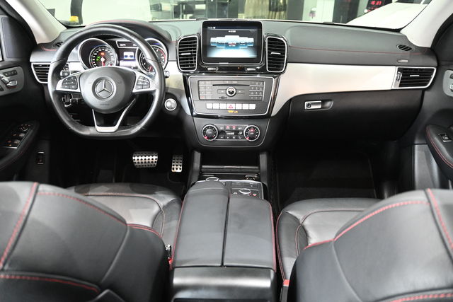 BENZ GLE43  第6張相片