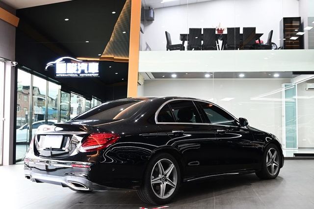 BENZ E300  第4張相片
