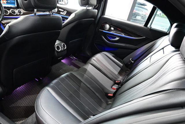 BENZ E300  第7張相片