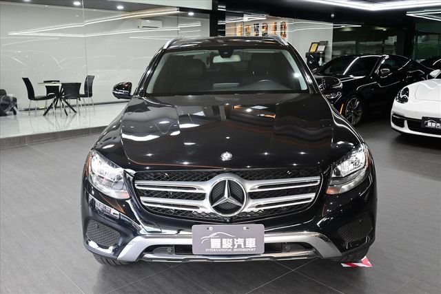 BENZ GLC300  第2張相片